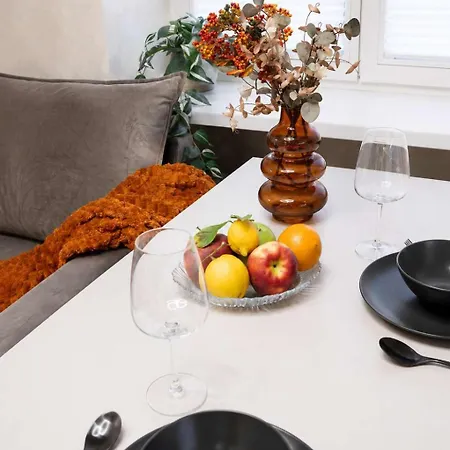Scheffel Courtyard Residences 3 Collection リガ