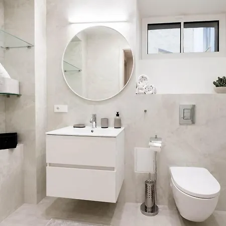 Scheffel Courtyard Residences 3 Collection * リガ